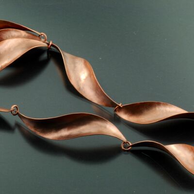 RING<br>Bronze mit Granat